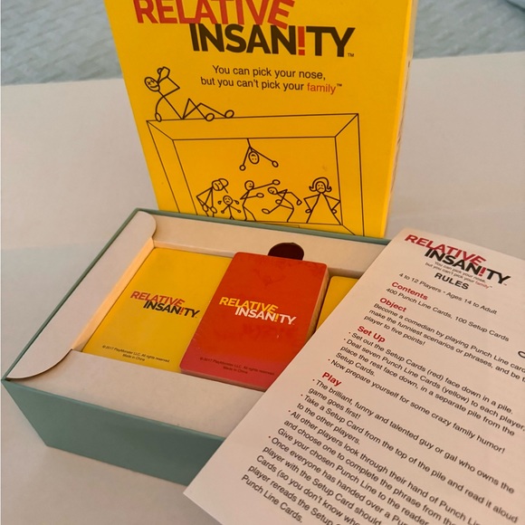 Relative Insanity Game - Yellow - Picture 2 of 3